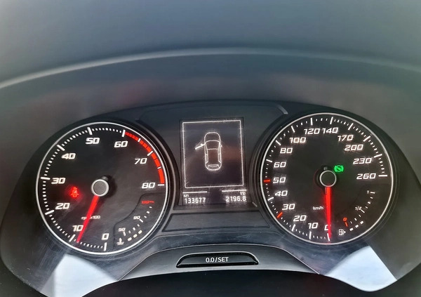 Seat Leon cena 49999 przebieg: 133000, rok produkcji 2015 z Czempiń małe 379